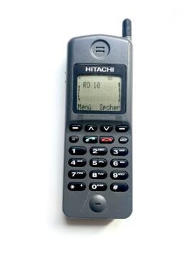 HITACHI